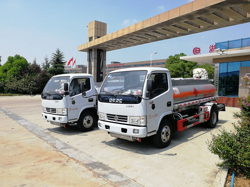 東風藍牌2噸加油車