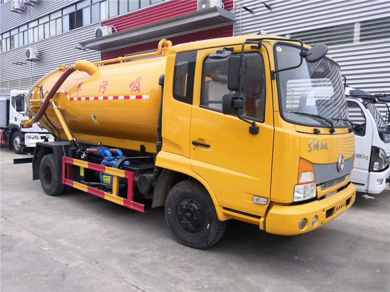 東風(fēng)多利卡吸污車（8噸）