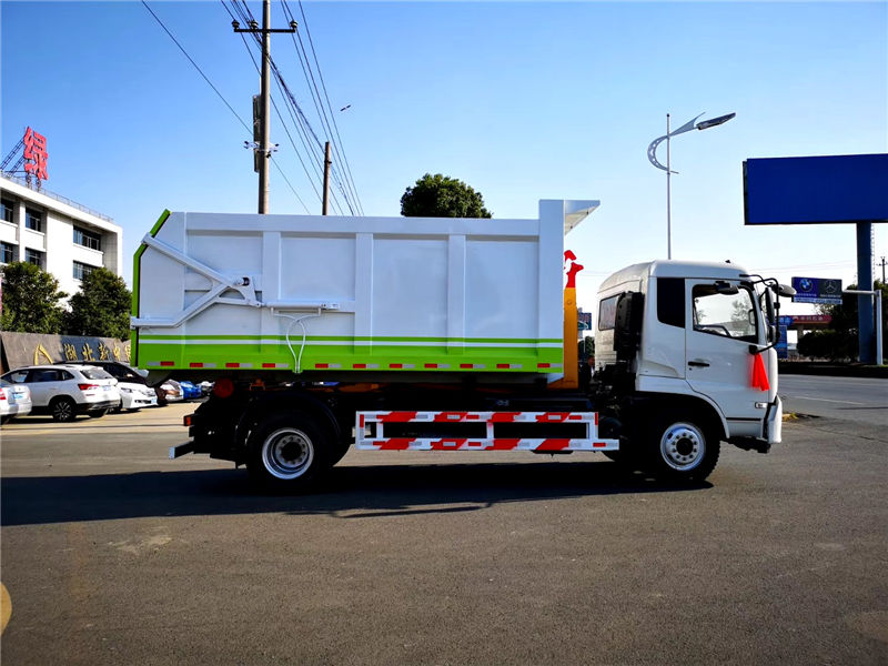 東風(fēng)天錦勾臂垃圾車（10-12方）